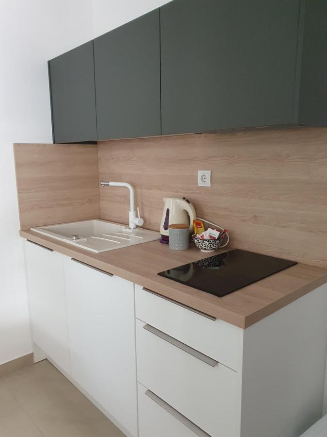 Apartmani Eterovic Baška Voda Buitenkant foto