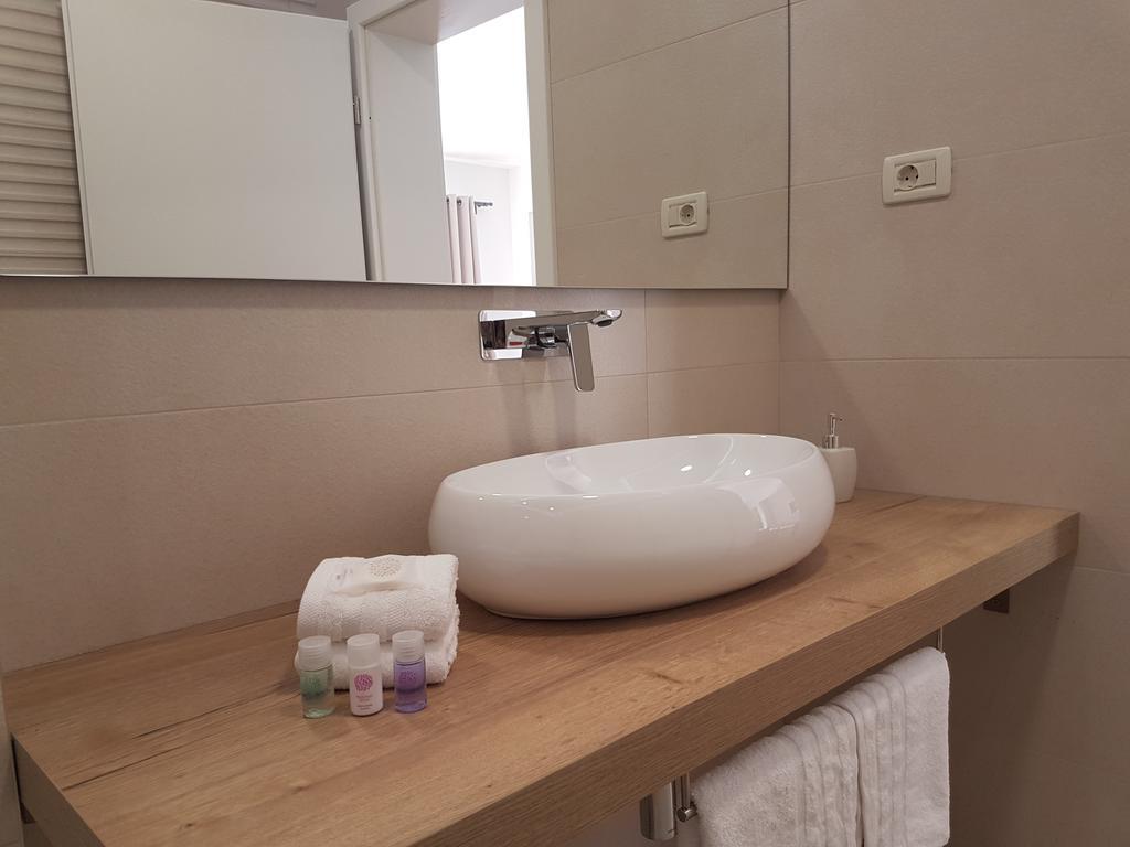 Apartmani Eterovic Baška Voda Buitenkant foto