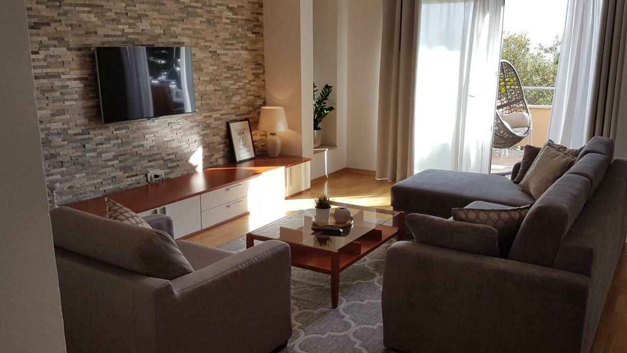 Apartmani Eterovic Baška Voda Buitenkant foto