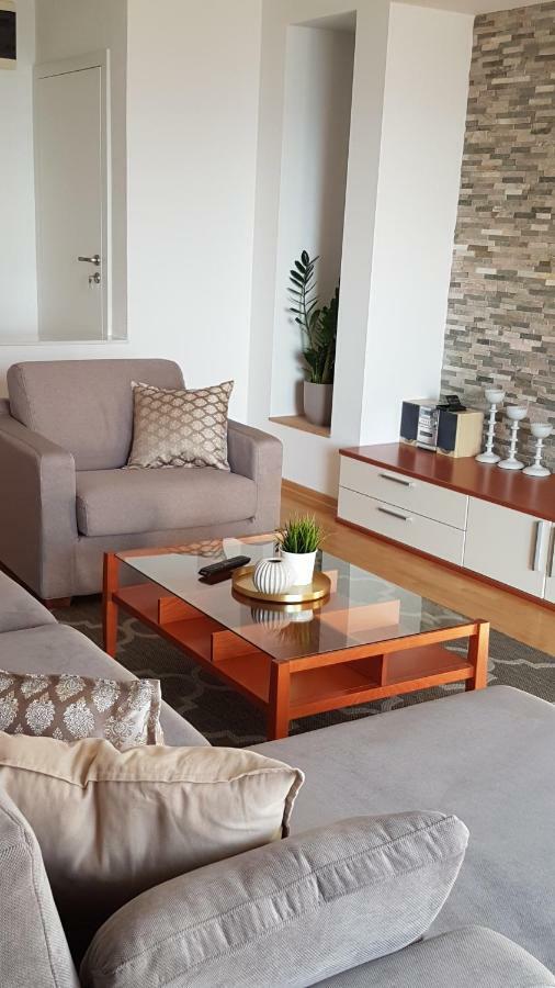 Apartmani Eterovic Baška Voda Buitenkant foto